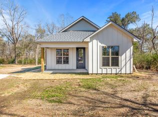 104 Suncan Rd, Sunset, LA 70584