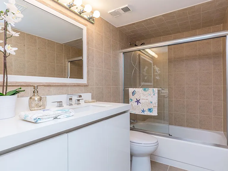 2455 Lindell Blvd #3304 — Photo 17