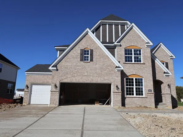 9015 Sorrento Pl, Dayton, OH 45458
