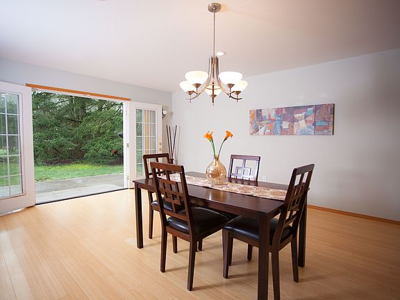 3rd image of 7816 Ayer St SE
