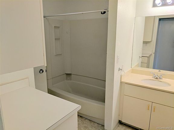 5th image of 429 Mananai Pl #39S