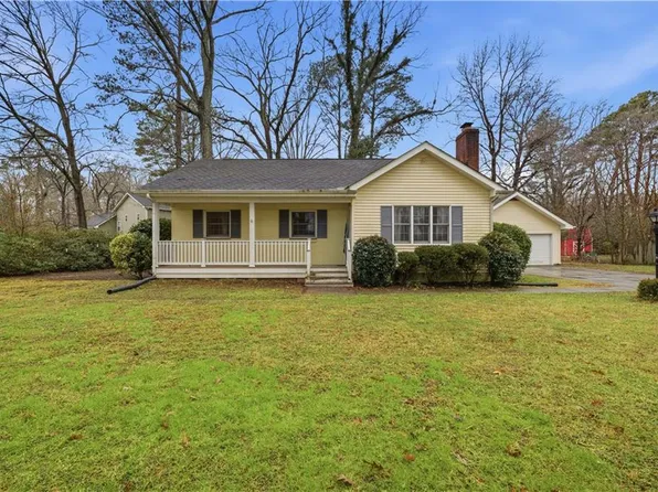 205 Fresno Dr, Chesapeake, VA 23322