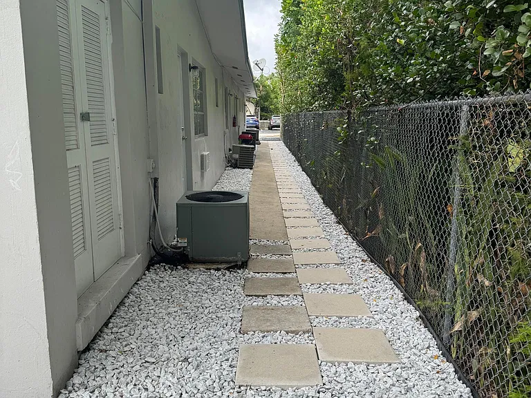 720 SE 16th St #2 — Photo 12