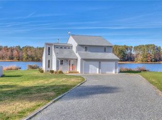 68 Sea Breeze Ct, Farnham, VA 22460