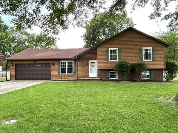 1002 Shenandoah Ave, Effingham, IL 62401