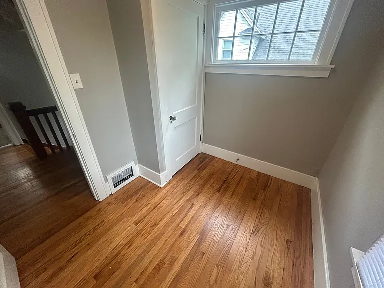 407 Frank St — Photo 22