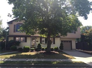 15 Cedar Brook Ln, Spotswood, NJ 08884