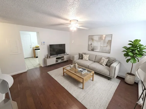 1132 Xanthia St #1132, Denver, CO 80220