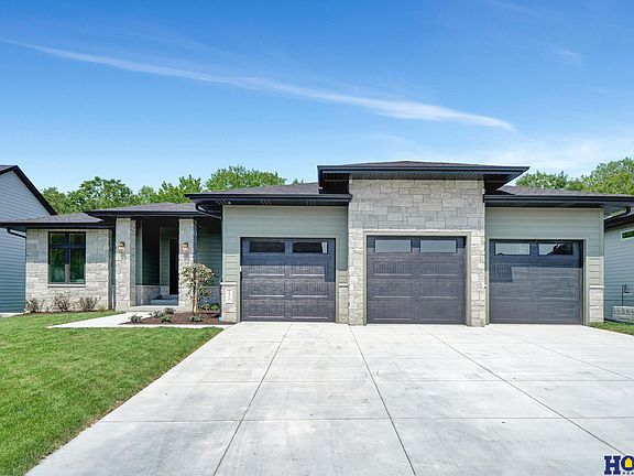 2nd image of 8900 Sandalwood Dr