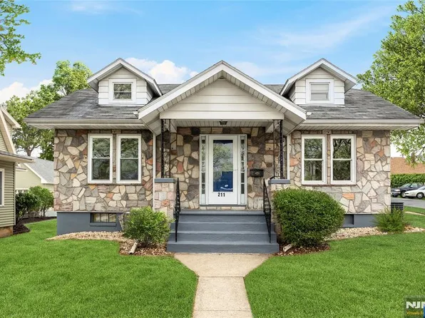 211 Pennsylvania Ave, Phillipsburg, NJ 08865