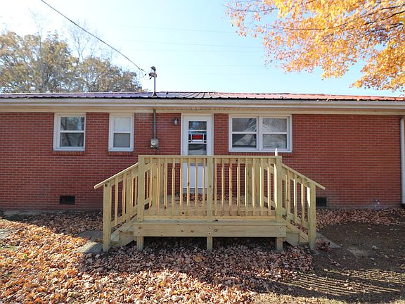 2nd image of 300 Walton Ave