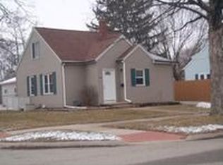 1522 W 6th St, Waterloo, IA 50702