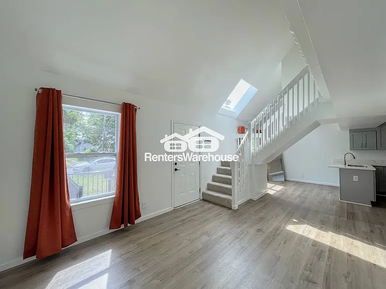 613 Delaware Ave — Photo 3