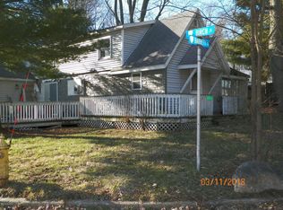 418 S Barrett St, Niles, MI 49120