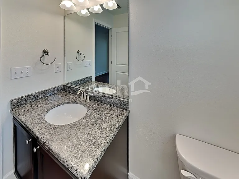 4540 Reisswood Loop — Photo 16