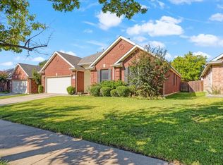 4841 Gloucester Dr, Grand Prairie, TX 75052