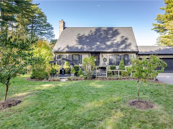 140 Ross Rd, Pascoag, RI 02859