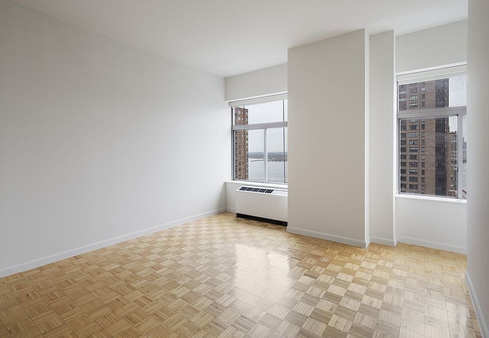 2nd image of 90 Washington St APT 26c