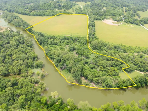 Rochester Rd, Richland, MO 65556