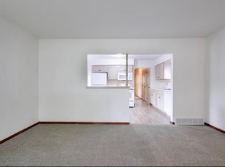 730 6th Ave S #730, Hopkins, MN 55343