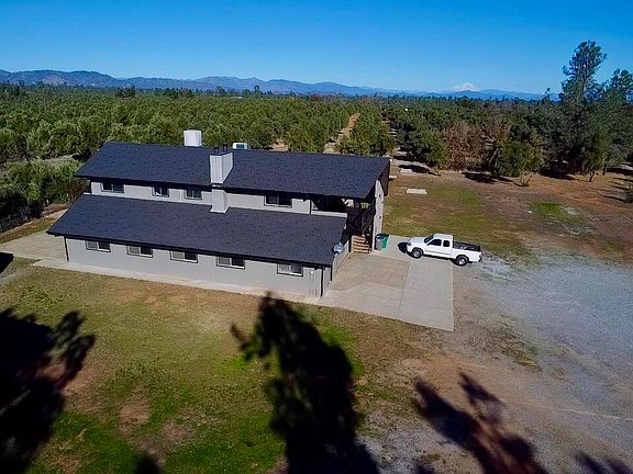 3rd image of 16700 Jenny Ln