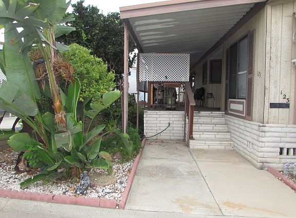 3rd image of 3340 Del Sol Blvd Space 123