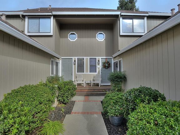 3rd image of 402 Creekview Dr