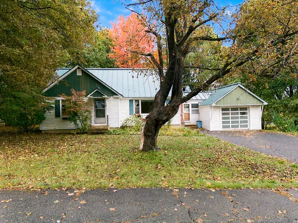 51 Sheldon Street, Farmingdale, ME 04344
