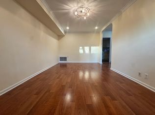 77-33 166th St #2, Fresh Meadows, NY 11366