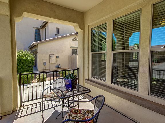 5th image of 15439 W Old Oak Ln