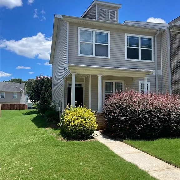 6316 Ellenwood Dr — Photo 2