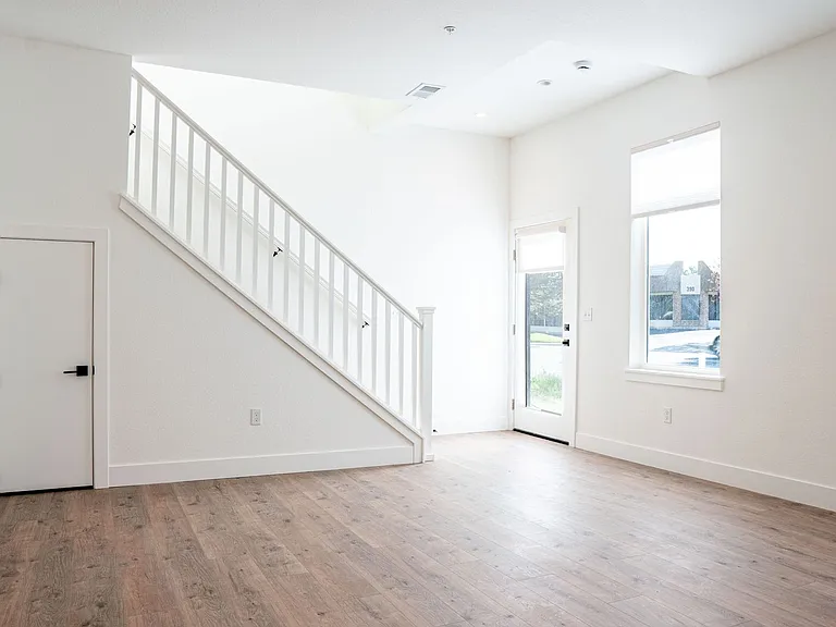 150 Rothrock Pl — Photo 42