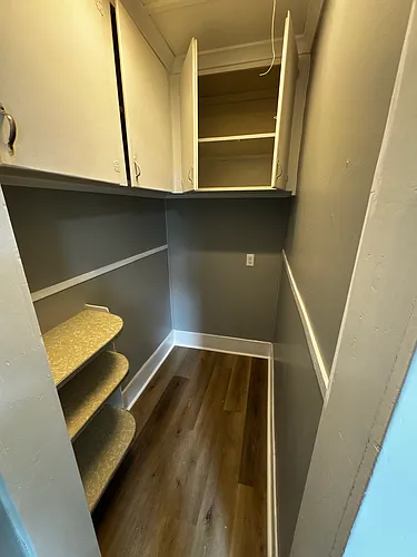 24 Dresser St #1 Photo 1