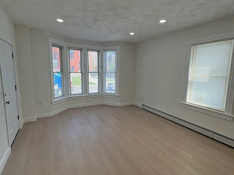 105 Beacon Ave #1 — Photo 10