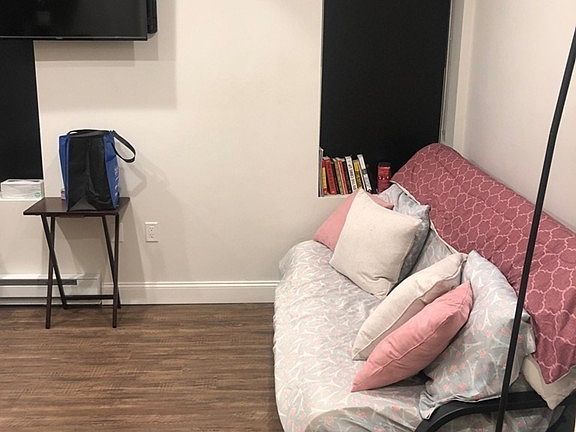 3rd image of 194 Shirley Ave #2