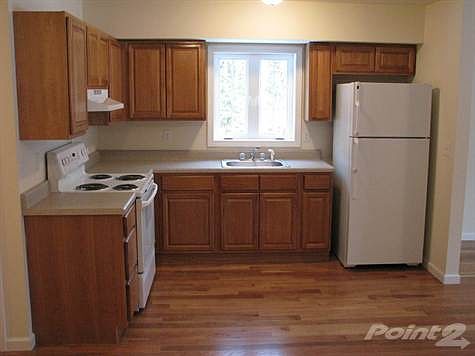 End Apartment WIth Extra Windows on the Side Walls