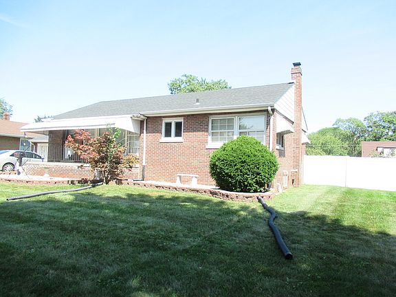 3rd image of 7513 Olcott Ave