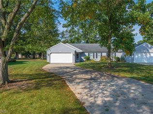 1872 Candlewood Dr, Avon, OH