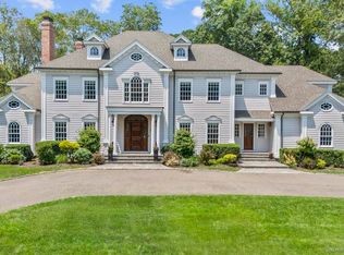 30 Wellington Dr, Fairfield, CT 06824