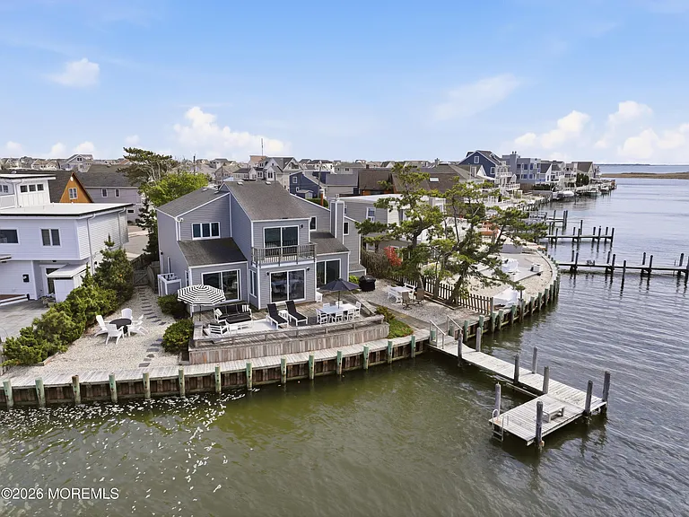 473 Tamiami Dr — Photo 18