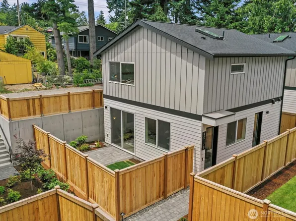 9017 Dibble Avenue NW #B, Seattle, WA 98117