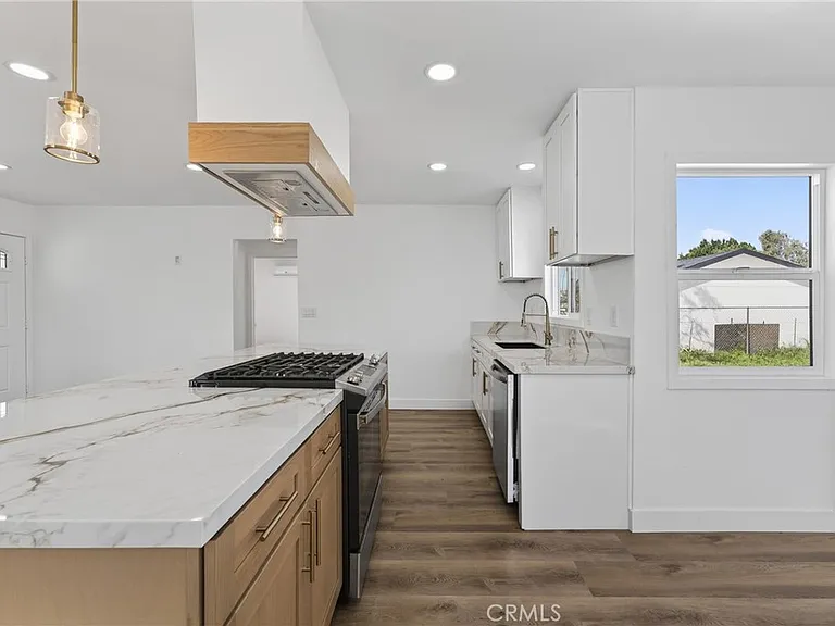 1095 E Phillips Blvd — Photo 13