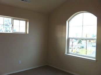 4th image of 411 Berrydale Ave Unit 1