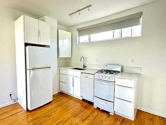 4th image of 4106 Warner Blvd APT F