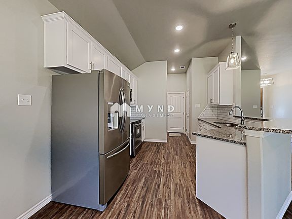 4th image of 2608 Austin Dr