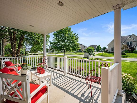 4th image of 2612 N Wickersham Dr