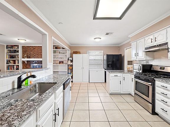 5th image of 4408 SE 35th St