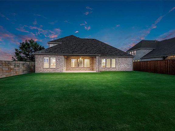 Great size backyard