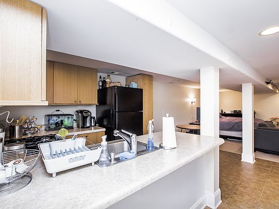 4th image of 2237 W Armitage Ave #F