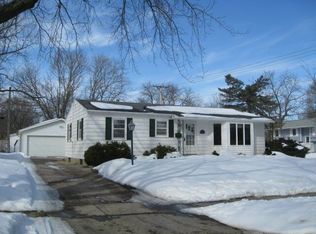 1205 Pine St, Iowa City, IA 52240